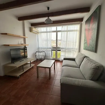 Eugenio Gross Apartment *